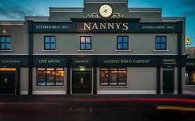 Nannys